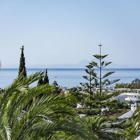 Ma2- Sea Views, Walking Distance To Puerto Banus *